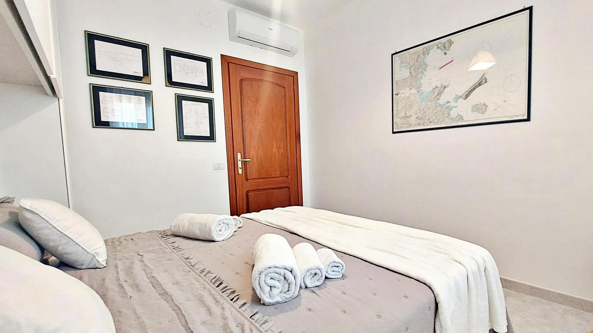 Niky Holiday House Alguer 0*,